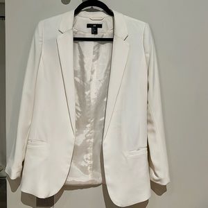 H&M white crepe blazer